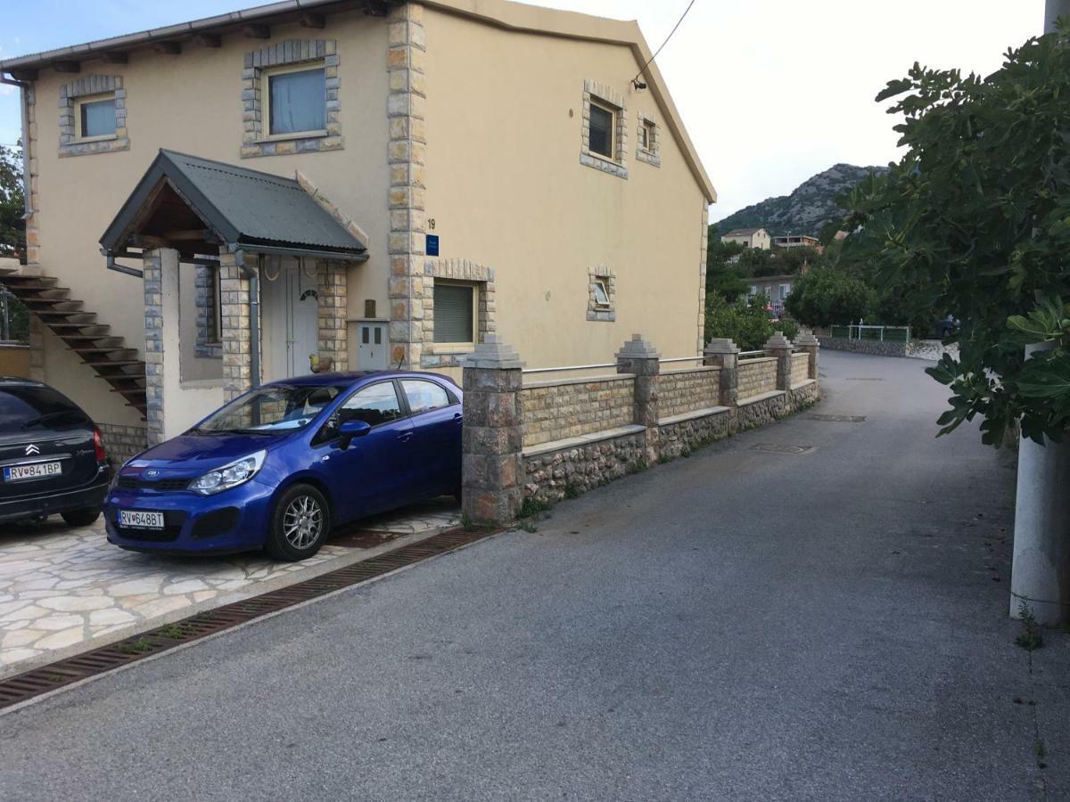 Apartman Nadia Karlobag Exterior foto